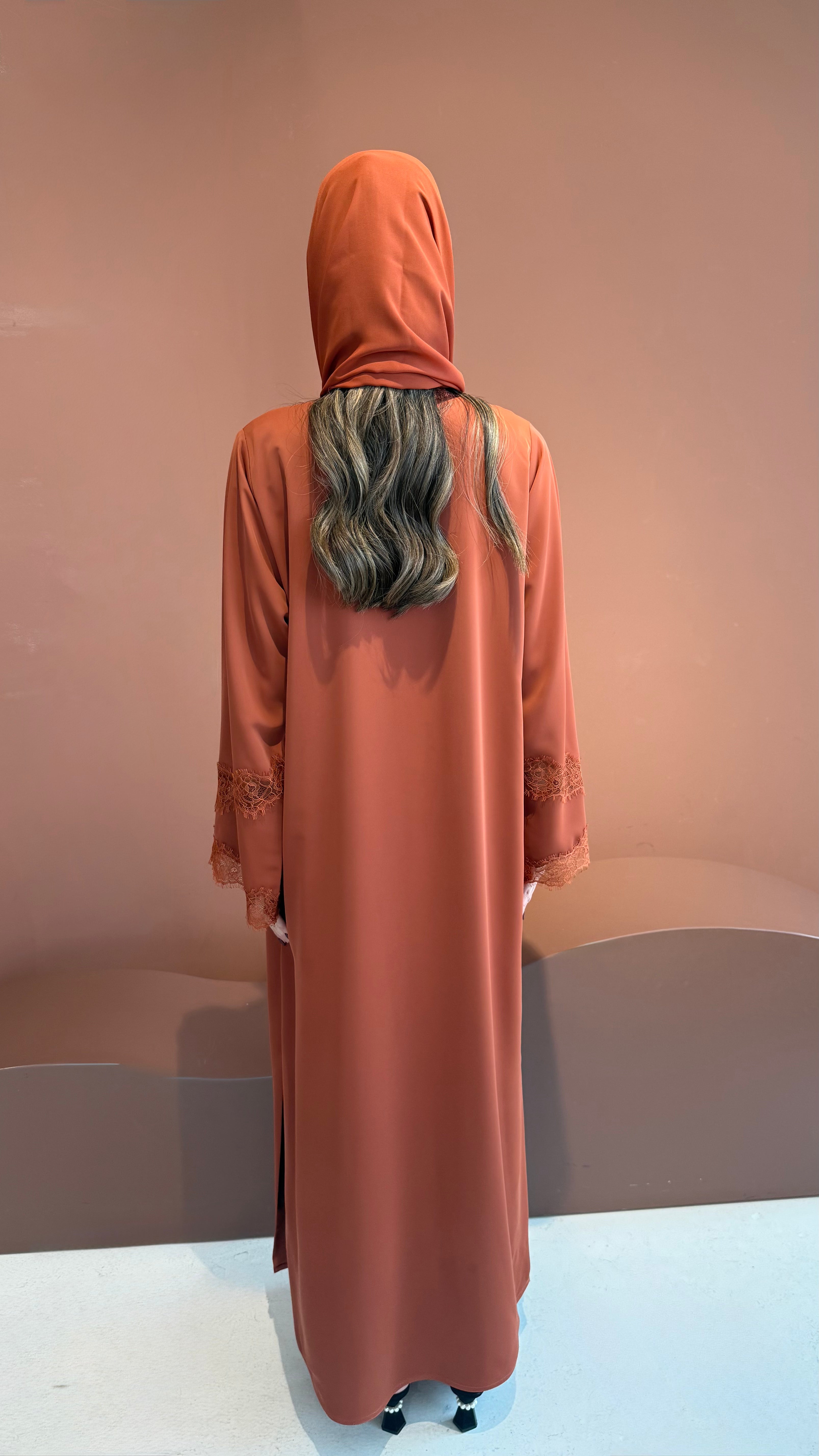 Amber leaf abaya