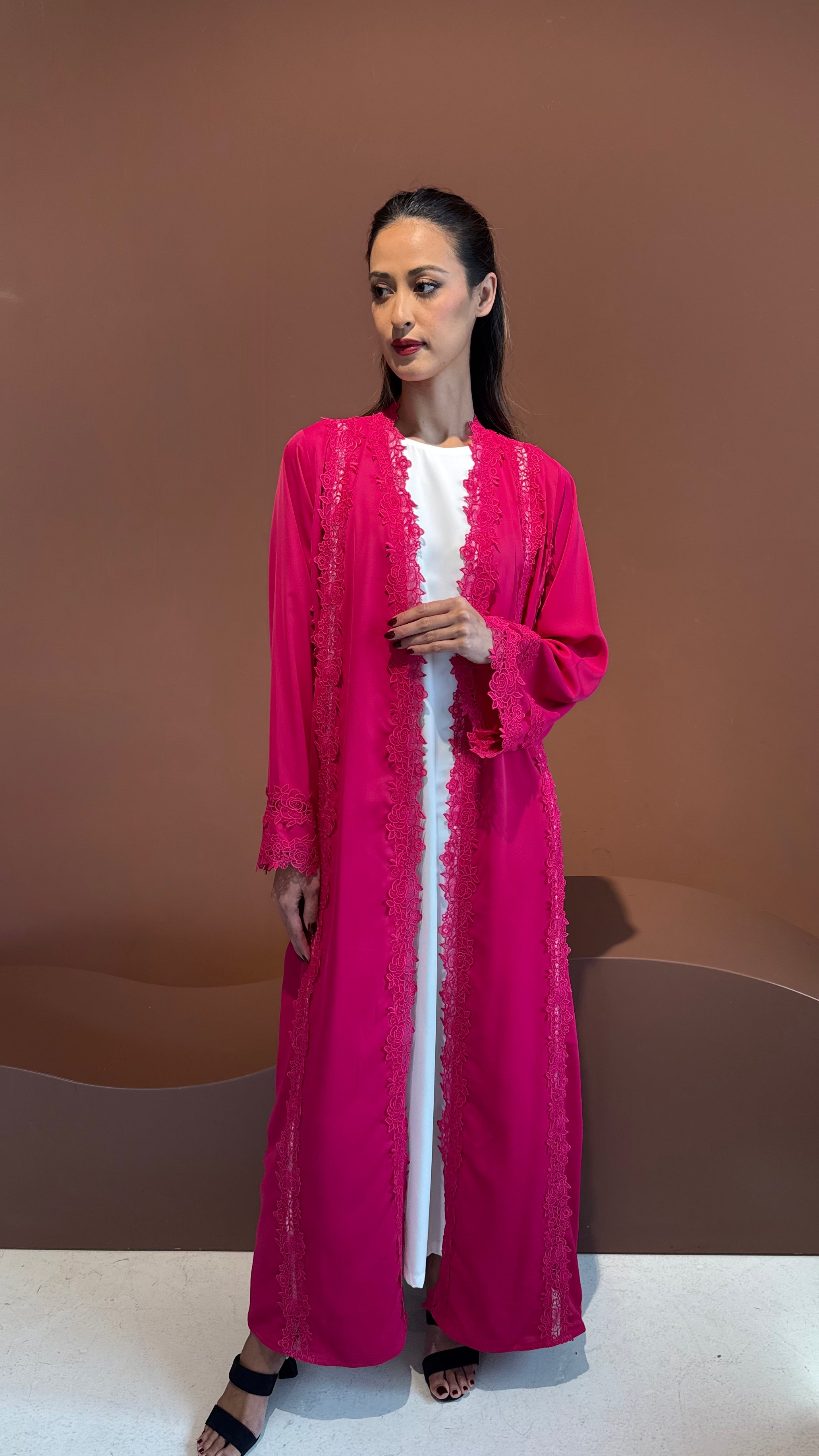 Fushia bloom abaya.