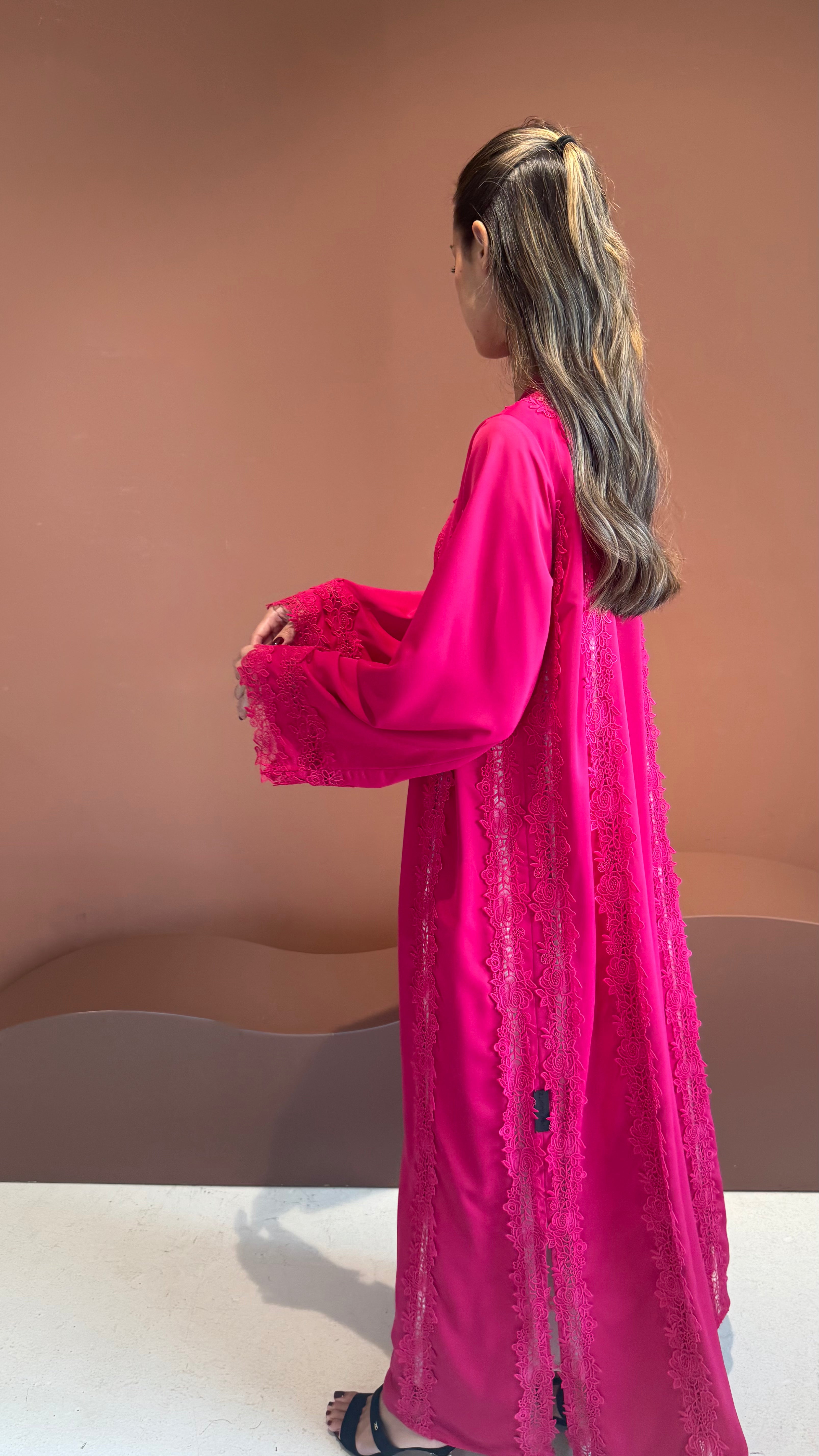 Fushia bloom abaya.