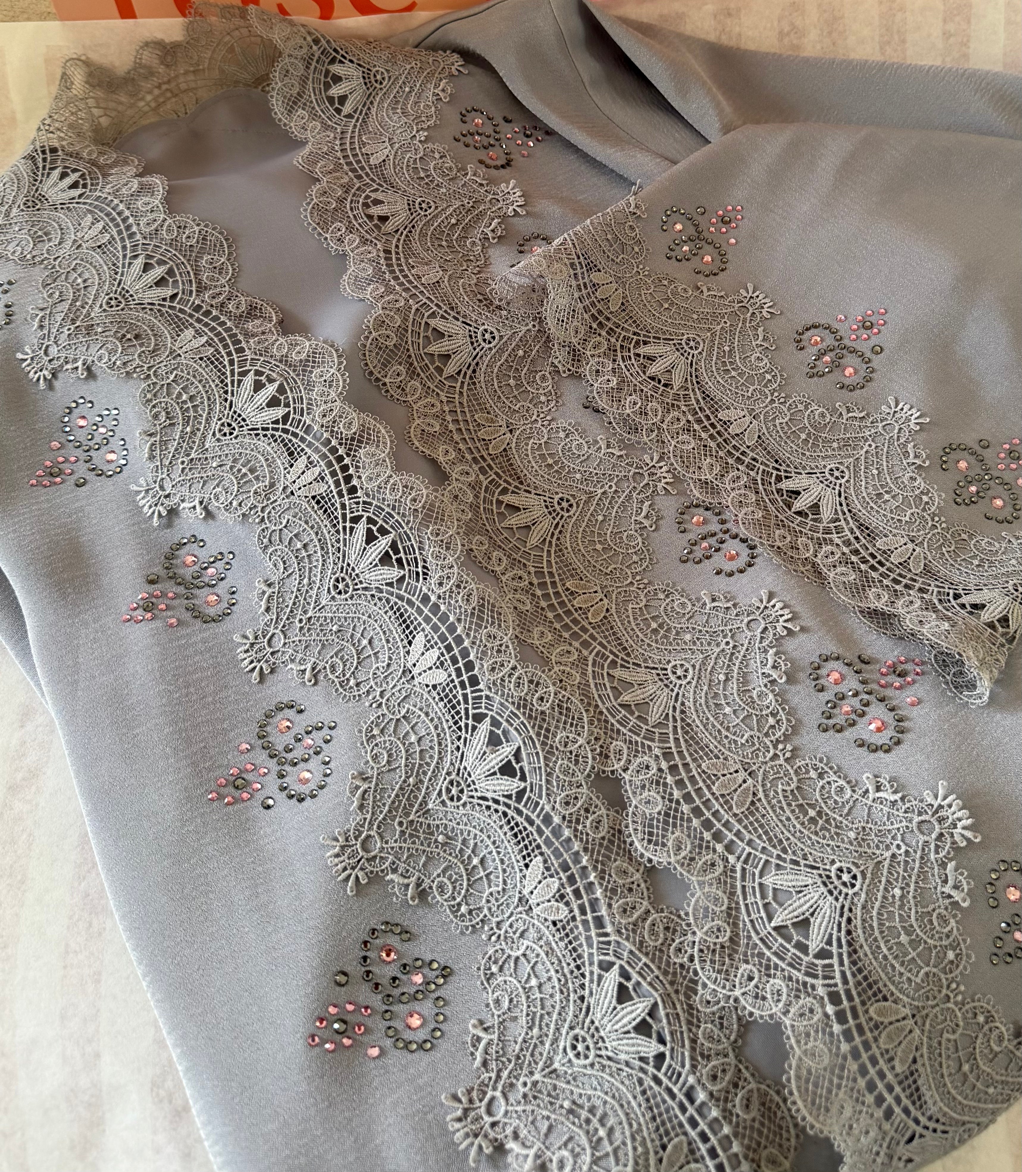 Lilac Crystal Abaya